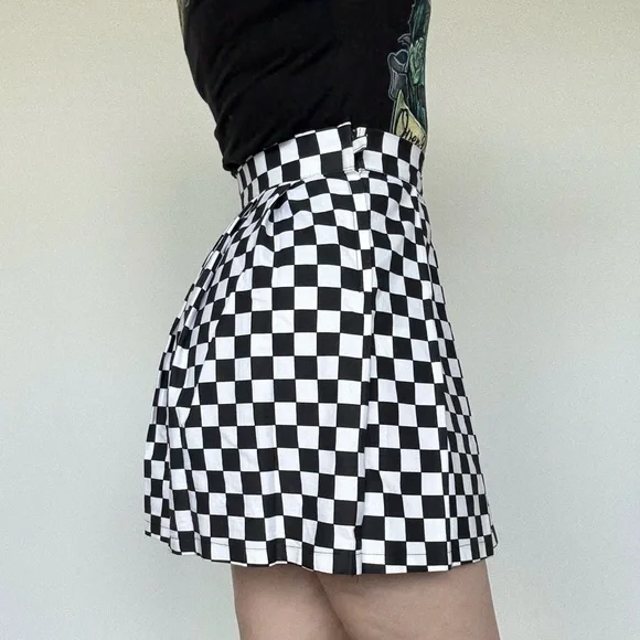 LOVE TOO TRUE checkered pleated skater skirt - Picture 2 of 5
